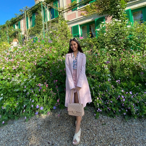 Welcome To My Closet! - Picture 9 of 16